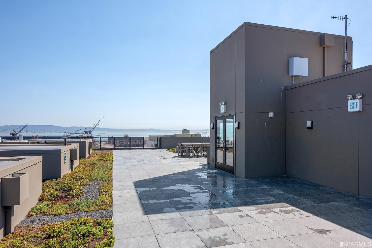815 Tennessee Street, Unit 504 · Compass Render 5