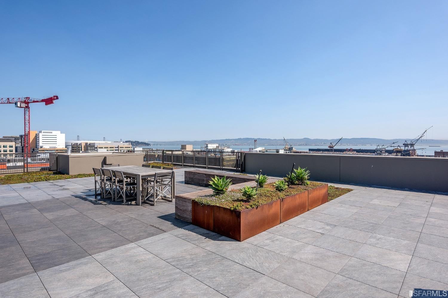 815 Tennessee Street, Unit 504 · Compass Render 4